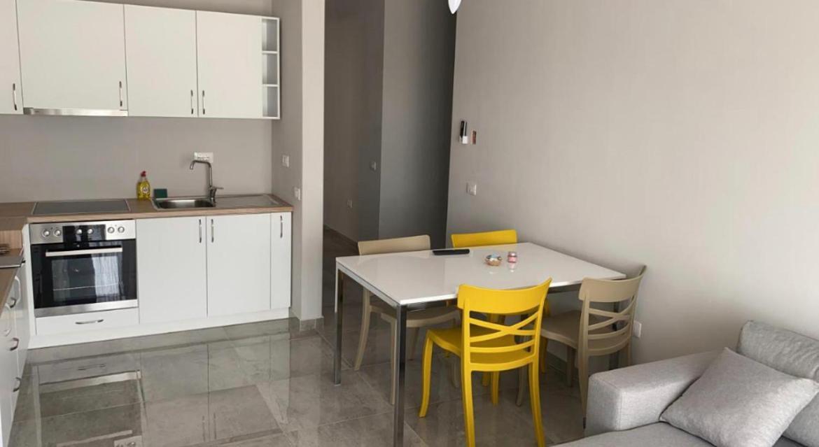 Emma'S Apartments Tirana Exterior photo