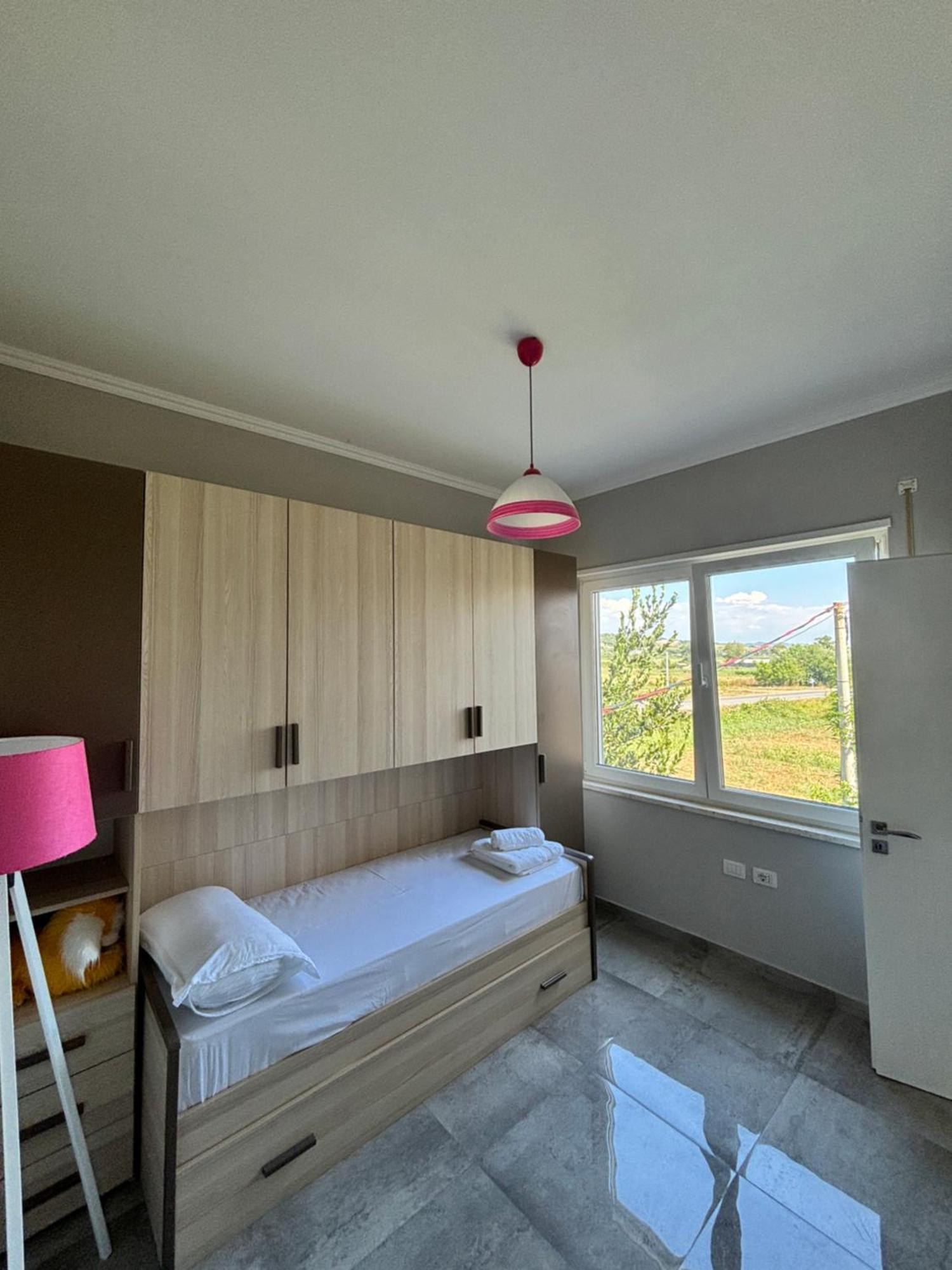 Emma'S Apartments Tirana Exterior photo
